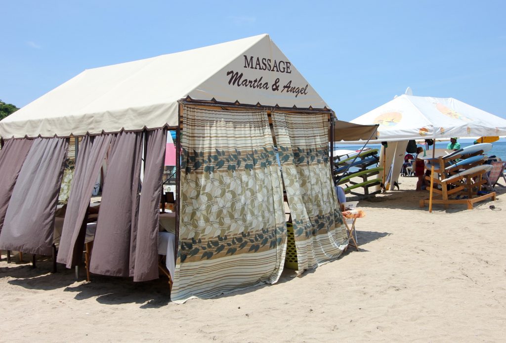  massage parlor right on the beach