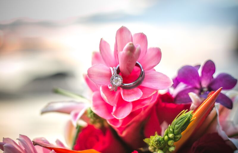 1Flowers and ring for a wedding 