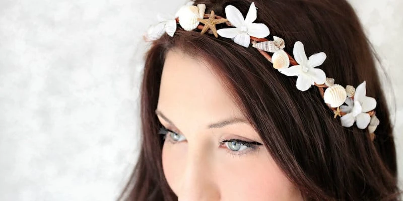 10 Gorgeous Destination Wedding Hairstyles!