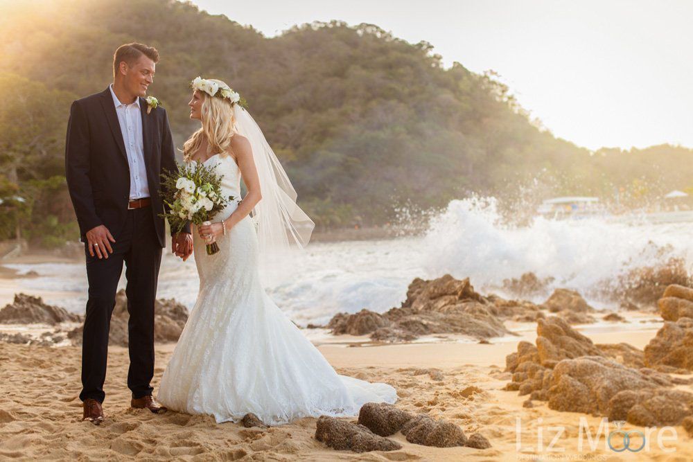 Destination Wedding couple on Beach in Mexico