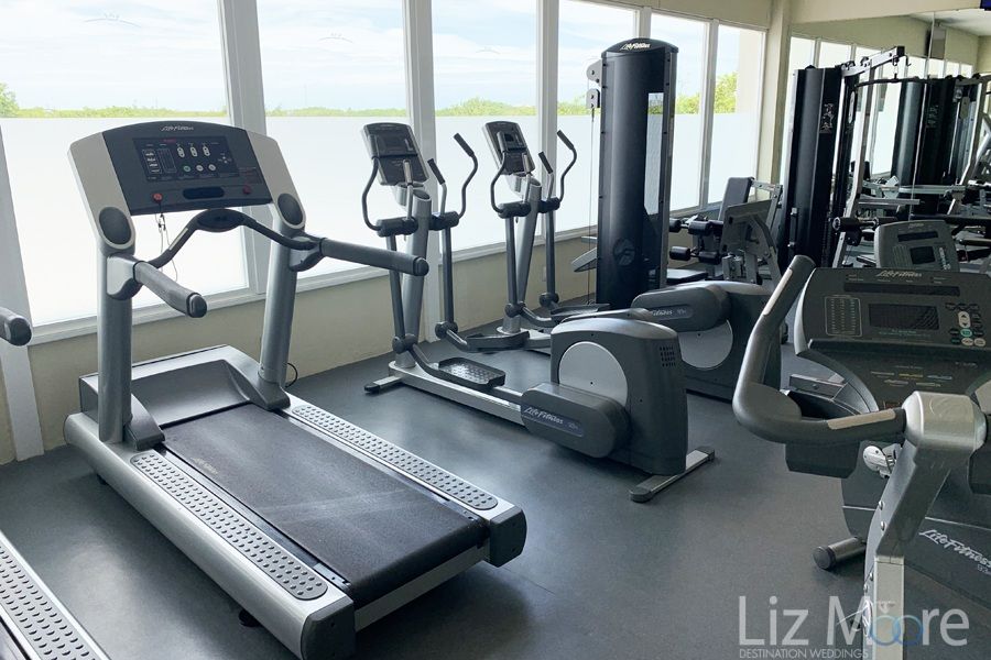 Main fitness center withNo weights and treadmills and other weight equipment