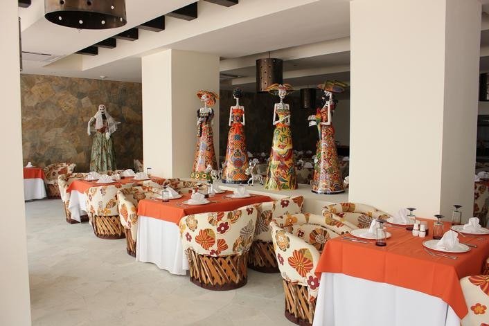 Secrets Huatulco Resort destination wedding packages