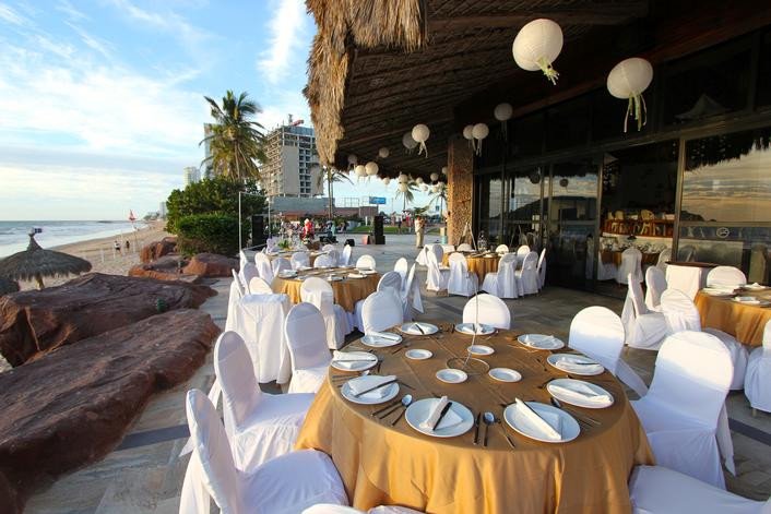 El Cid Moro Beach Destination Weddings