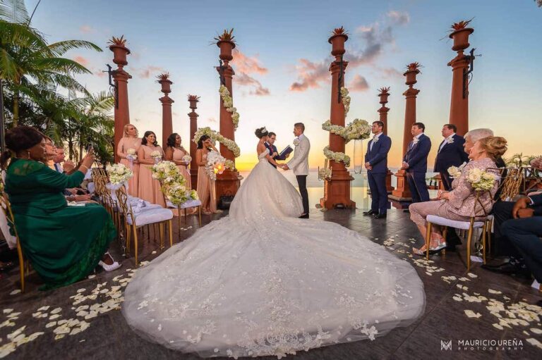 beautiful couple outside ceremony location sephyr Palace costa rica