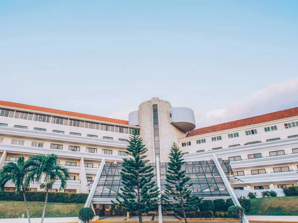 Iberostar Bella Costa Varadero Cuba — affordable all-inclusive wedding resort
