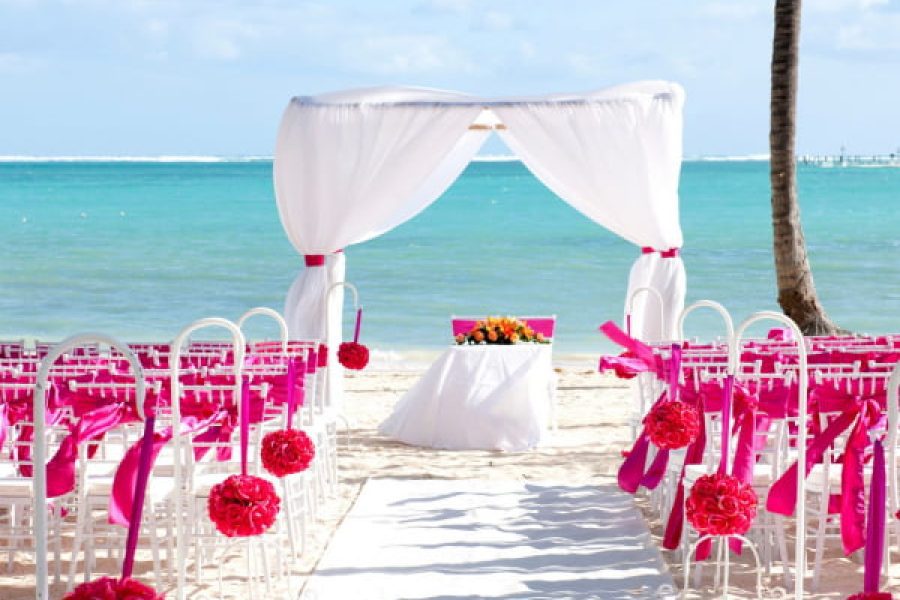 BAVPD_WEDDINGS_22_med-scaled-600x600_c-qcacfxzn5xsy9k21g5gw0oa2k249oneostkqngswog