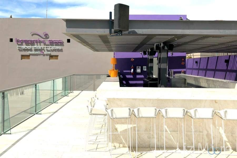 Breathless-Los-Cabos-Terrace-qbn217n1t6ybv8sooybptfg96h3rg4x65ea62hh2io