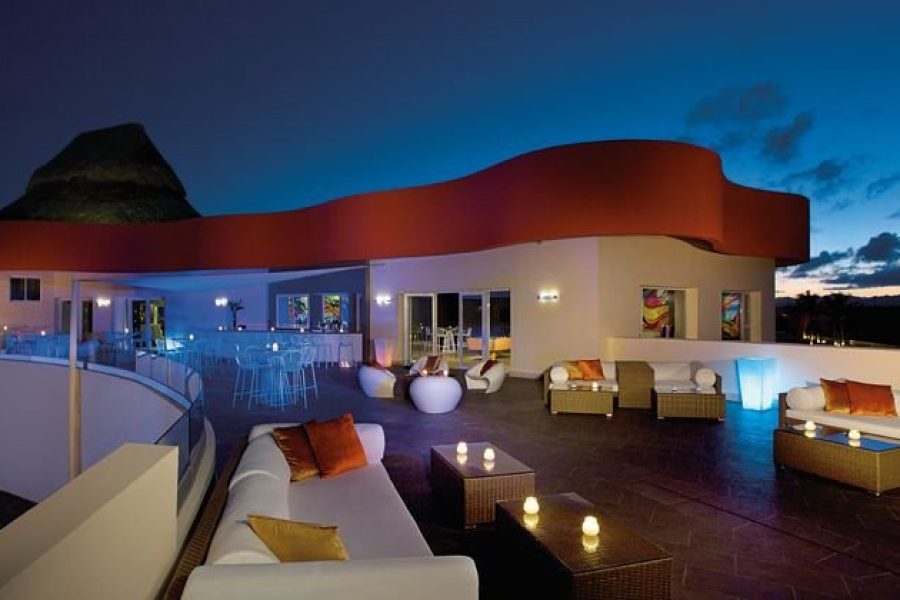 Breathless-PUJ-after-dark-terrace-qbsi62k9a7pbczv7y3f9pwcik8vy546au6bud9u1kg