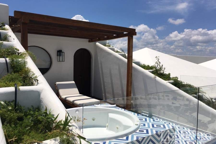 Oceans-Paradise-Riviera-Maya-Private-Balcony-with-Jacuzzi-qbnswvjnk5m23l7l7qc57qqcrlm0mnhauw08ycpiww