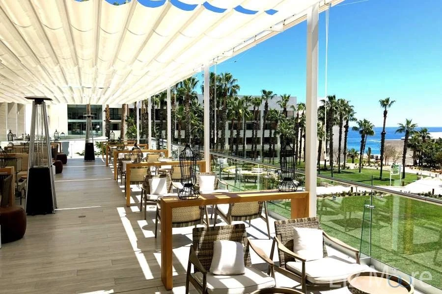 Paradisus-Los-Cabos-Covered-Seating-qbn1nga3ri47wqs81i7btegc4exbrnamlaha5nvjls