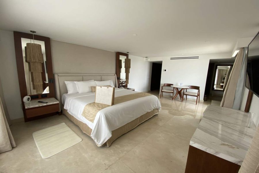 Sun-Palace-Cancun-010-qpwj6cd91ajtdnkbpx1a3md6mg6bqbd4fziii5ov0g