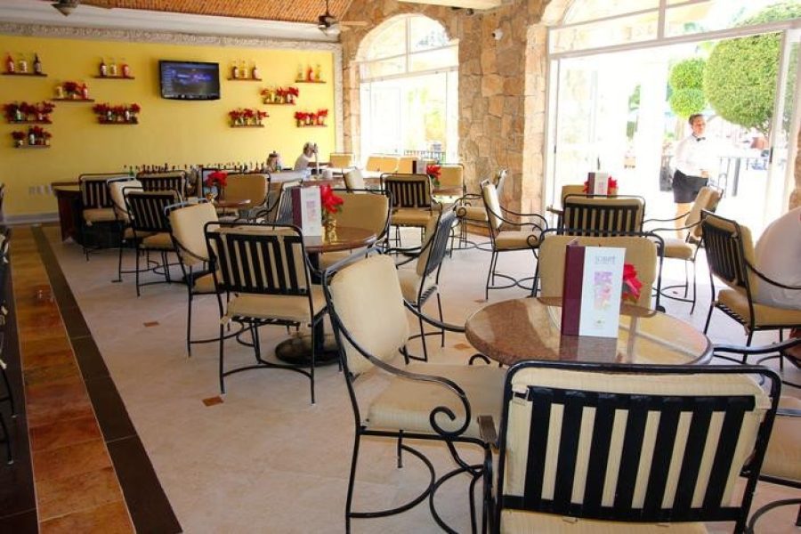 WEBIMG133401_BuffetDiningRoom_130306083521-qbsowtds8y03np9lhits554xbifez4ut7nh12rwwog