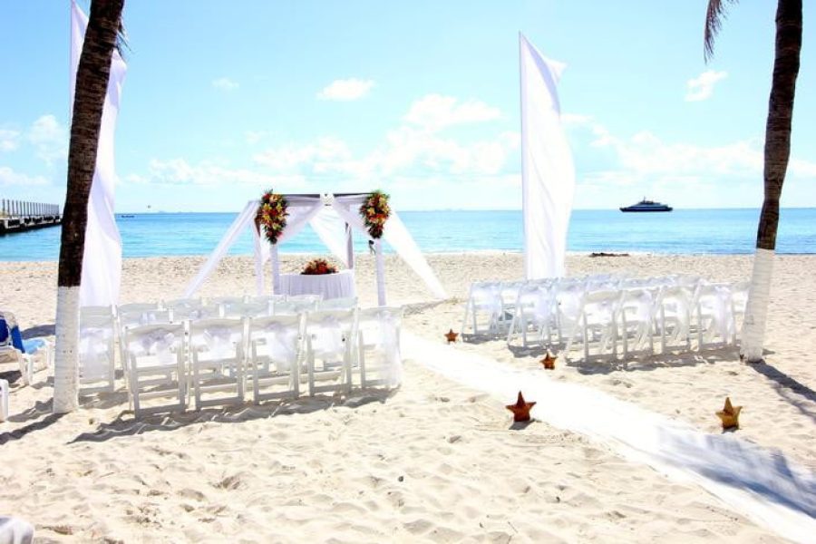 WEBIMG133419_BeachWeddingGazebo_130306111959-qbsot136pytiw8rkldwvllj36n36z0tqcwvmhnizqo