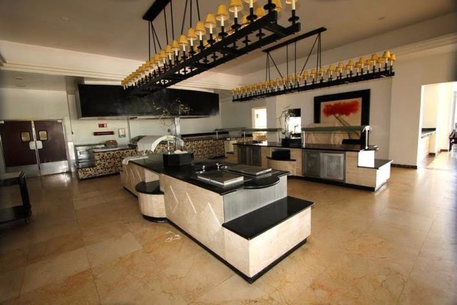 WEBIMG134119_Buffet_131002200129-qbwhetumdry7ea0ye32z6ctjhq0x9g0hwzi0naai2o