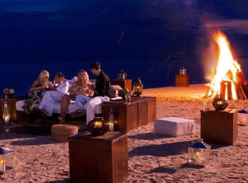 WEBIMG134314_BeachBonFires_131014110955-qbsfr6d2ivs9q0q2mzkgz2nbqhbk3m2rzbdw4f3v9c