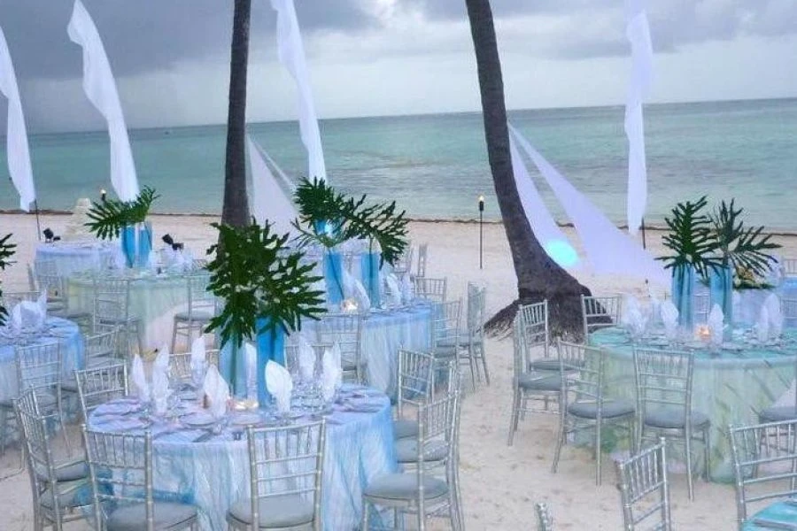 WEBIMG134846_BeachReception_131222172227-qbsid2h05ta5shpb34baa4s1riebfzyd4t5yzfgj8w