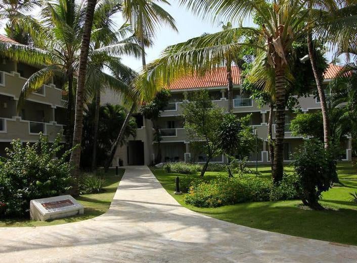 WEBIMG134868_Walkways_131229115900