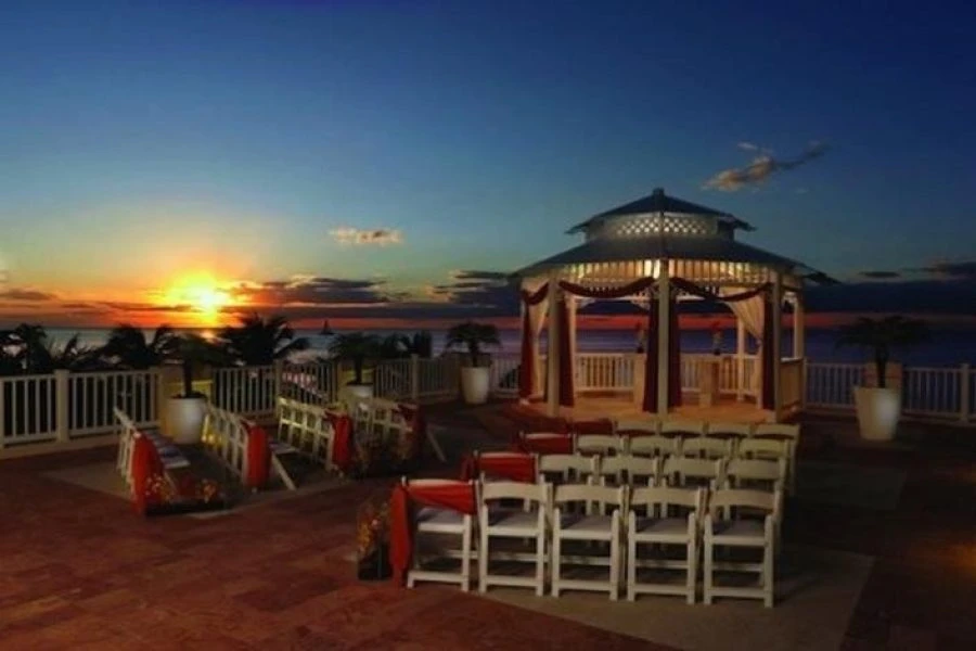 WEBIMG145493_Gazebo_140307125752-qbsoedrq7wrnz01j4jz68slhxhaa0tobcew89f8upc