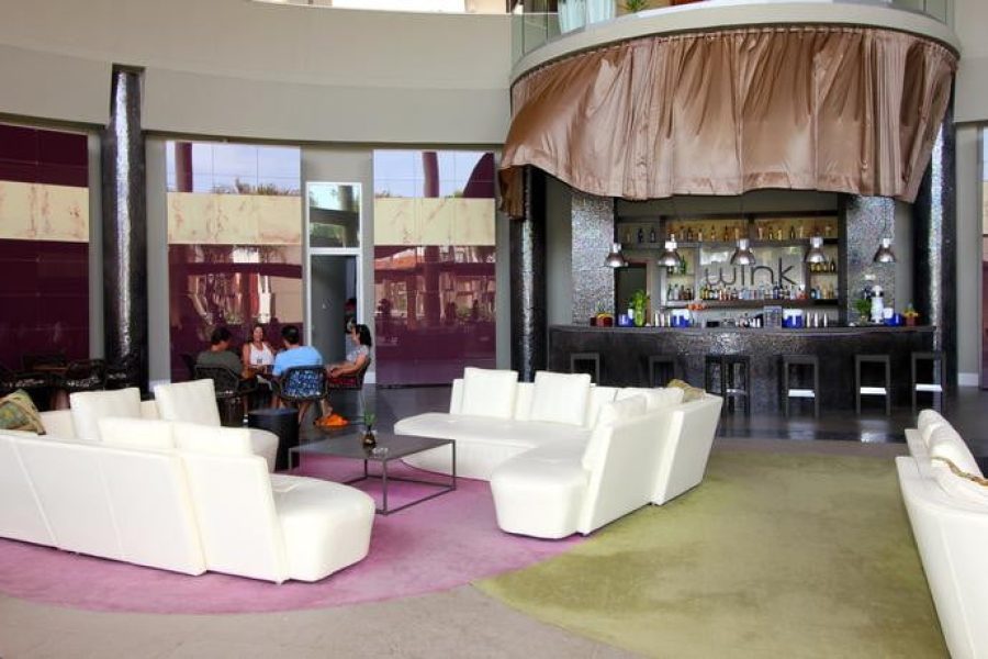 WEBIMG145579_LobbyLoungebar_140805192055-qbsi679g8dvqz1oe6ngekd5tj68s7loyitl9rnn2pc