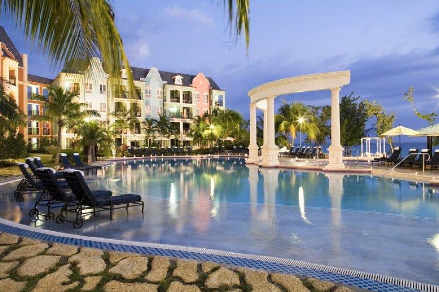 dutch-village-pool-qbsfqv308vctup6gguoy55hsluv5j8tzxrk2d3klc0