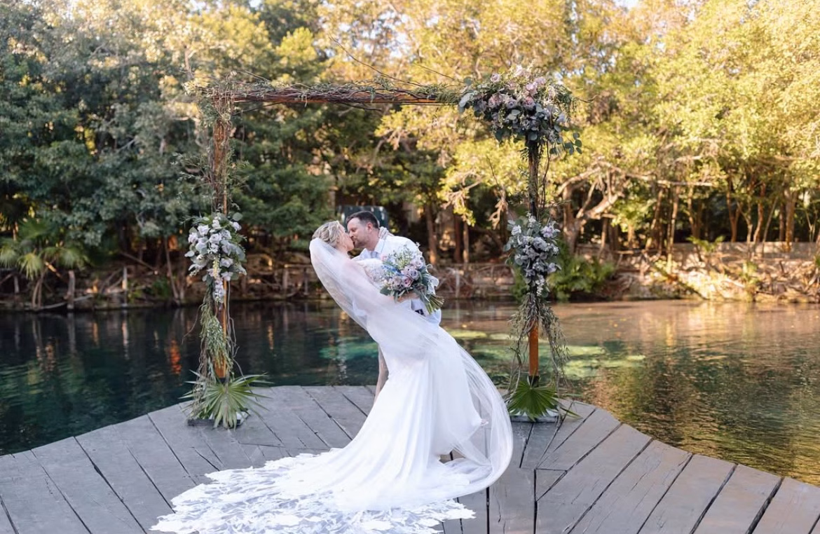 5 Liz Moore Recommended Venues for Best Destination Weddings for a Small Guest List