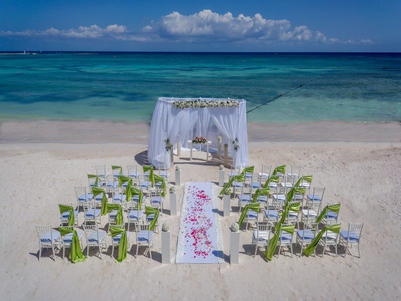 246-weddings-2-hotel-barcelo-maya-colonial21-160628-qbnt0rllugxs5hk5hwvk19e1a0fphjxb257lgkxv5s