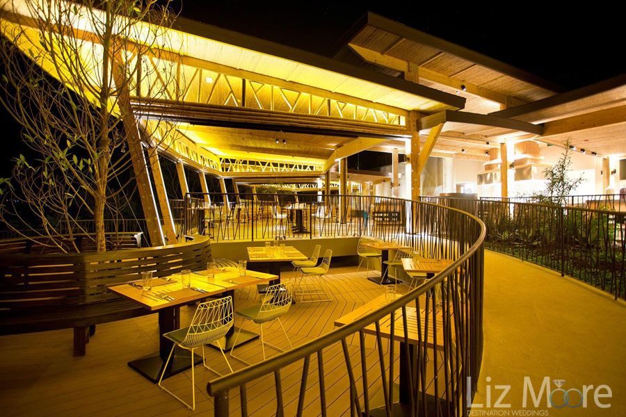 Andaz-Costa-Rica-Resort-at-Peninsula-Papagayo-outdoor-dining-qbmyywb8ouwnngeakbdcxiox8yotjr4285tqkelsa8