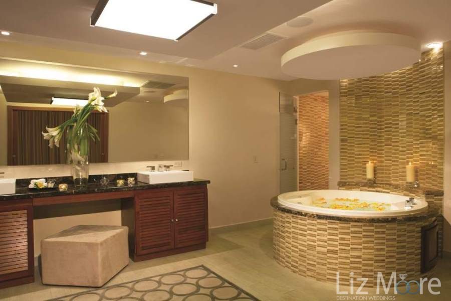 Dreams-Las-Mareas-Bedroom-Bath-qbmwxbi1pq6mub9u7ieor33z95ch0p0grzfg6np7cg