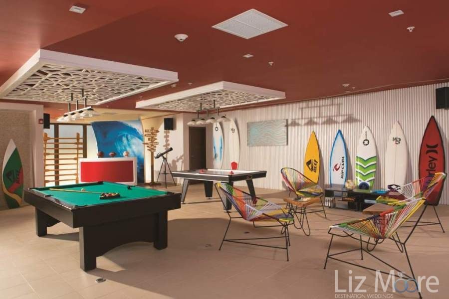 Dreams-Las-Mareas-Games-Room-qbmwt0eoe2abmnj4d5d8to8x8kkwqmwr6nsc0035v4