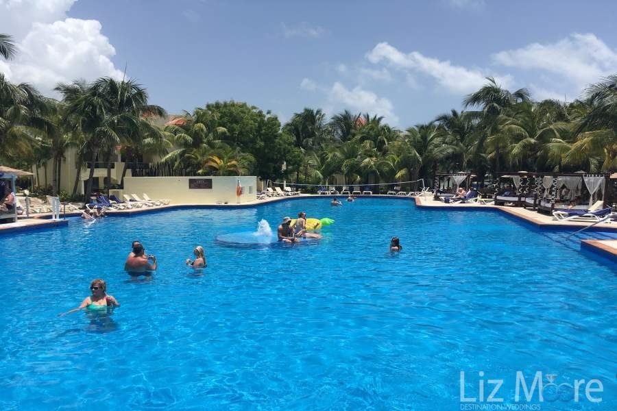 El-Dorado-Royale-Pool-qbn3bz3ztgyvguvcmo0jd4mt3km5e1kfkuosl24yyo