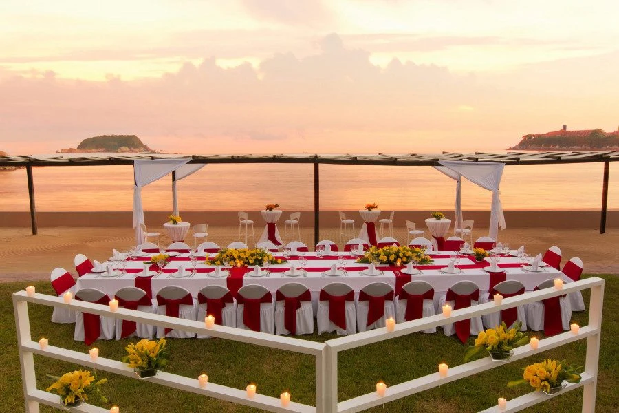 HUAT_WEDDINGS_22-scaled-pl2cubeawhpgx18qoaouib7vgtxqd4wjnm5xm3romo