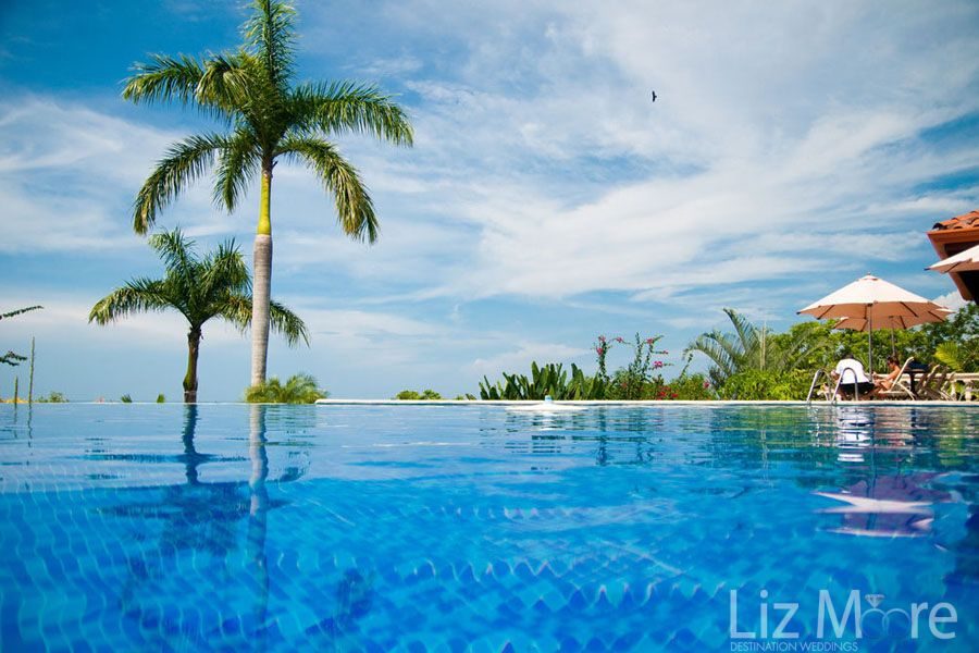 Hotel-Parador-Resort-Spa-pool-qbmykdoz4z18c9hfc1gsf6kmyq8qo1hawb3rqk4ods