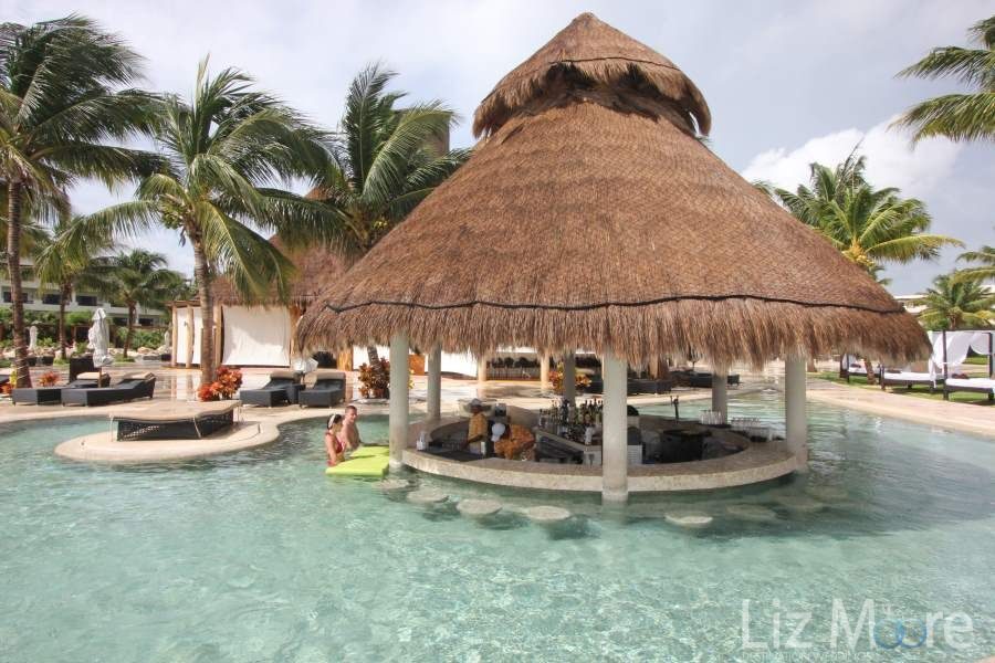 Secrets-Maroma-Beach-Swim-up-Bar-qbn3nxm2rlc769i0su3o33zx61o9bf1hw1h6dsensw