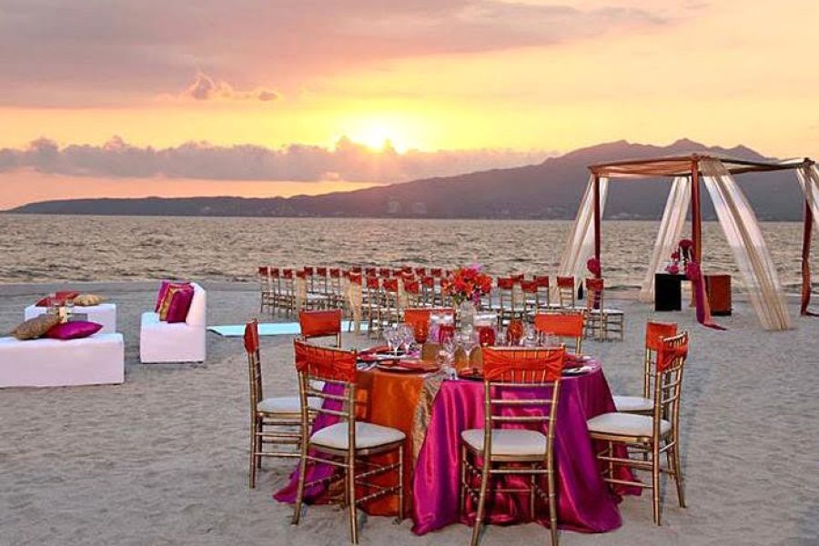 WEBIMG133685_BeachCeremony_130815102706-qbzwjw8xjpg7d0413ul0wftv9bv20o43nef6iwwm7k