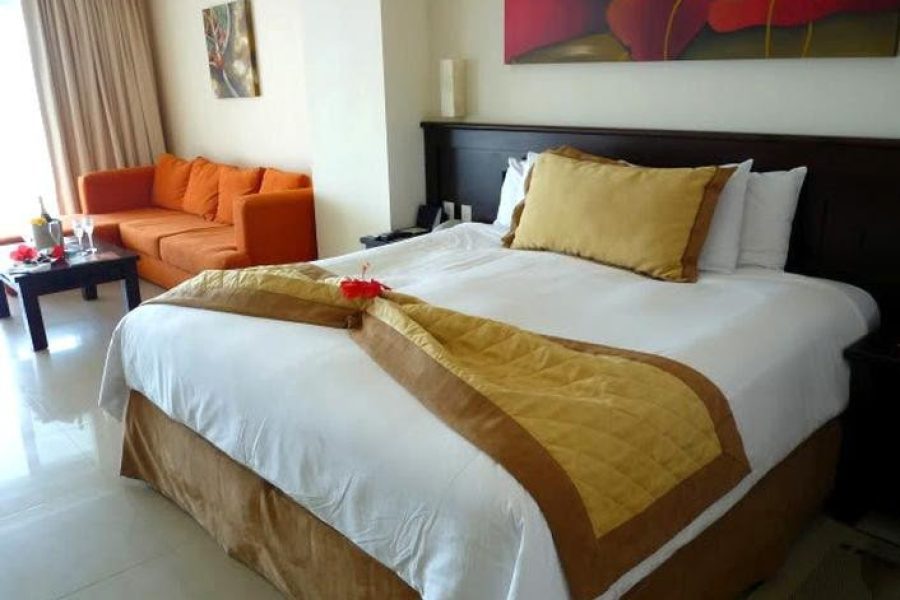 WEBIMG133688_DeluxeRoom_130815102947-qbzwks7g02nybqtlx8ec97rjgfhjadmz3sloubl8c0