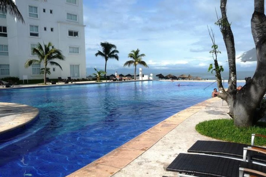 WEBIMG133693_Pool_130815104938-qbzwkhv7ww9ss18mllxfzsdgx6whxphxedfcka0k8g