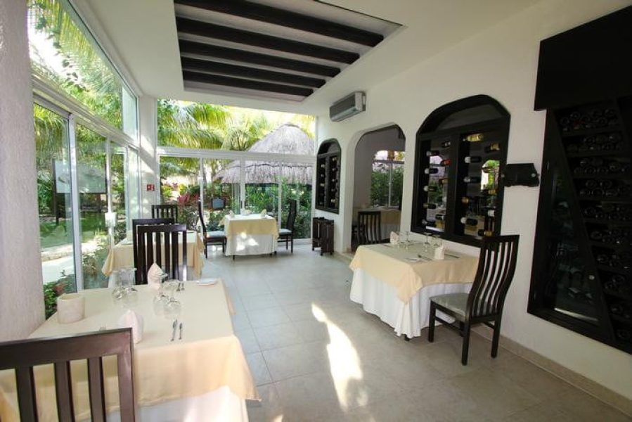 WEBIMG133962_LuxuryDining_130927151820-qbsxcy1kkhd7sy50vfrsnn6us7jz0r3g46ipxtetxc