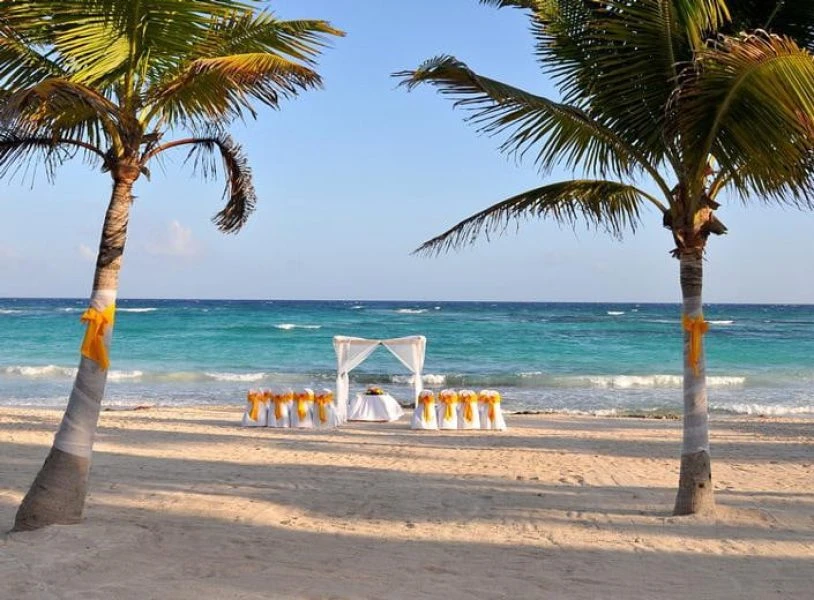 WEBIMG134701_BeachCeremony_131124165914-qbunxwhfhzhthzle6sh6im9get0nfq6e7a4msmxi4g
