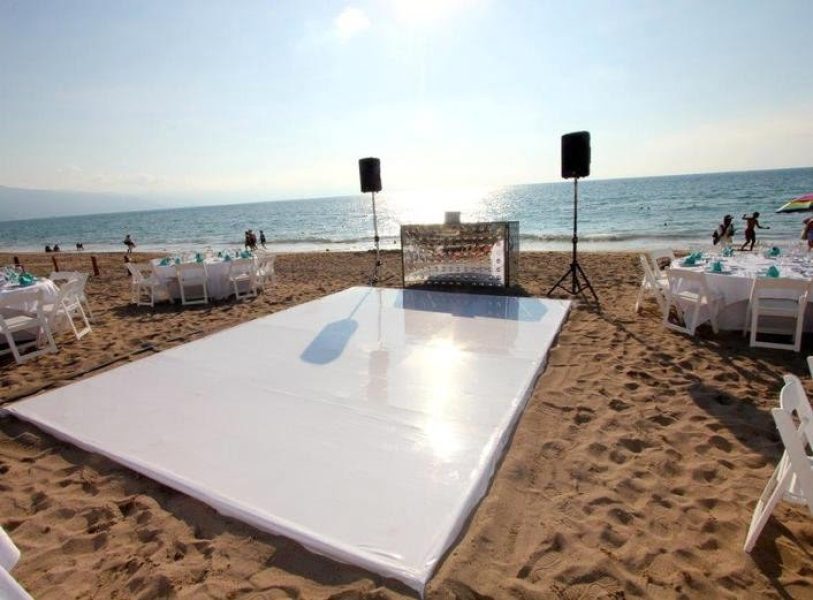 WEBIMG134757_DanceFloorBeachReceptio_131202115147-qbzurgey1w9r2ocoog5dpy53axmbuv5qjoit00vv9c