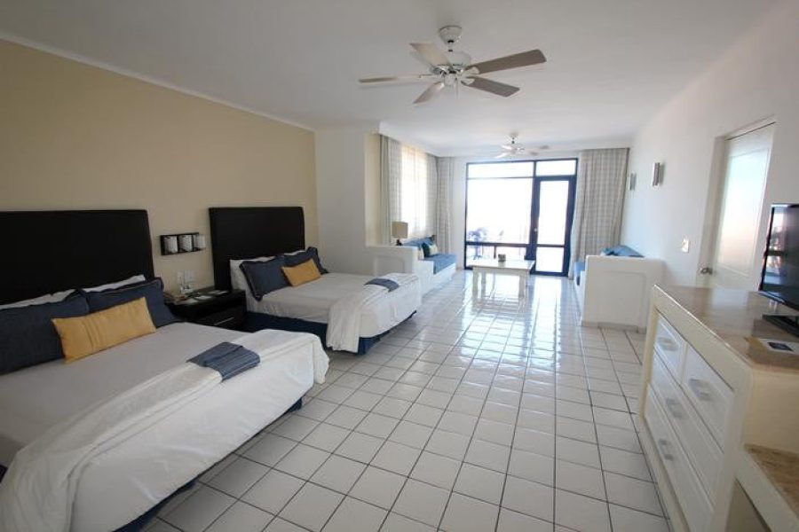 WEBIMG145180_DoubleSuite_140115132342-qbsoxpcapb7umfz6awn3hx2lim1w8udoo1nje6lisw