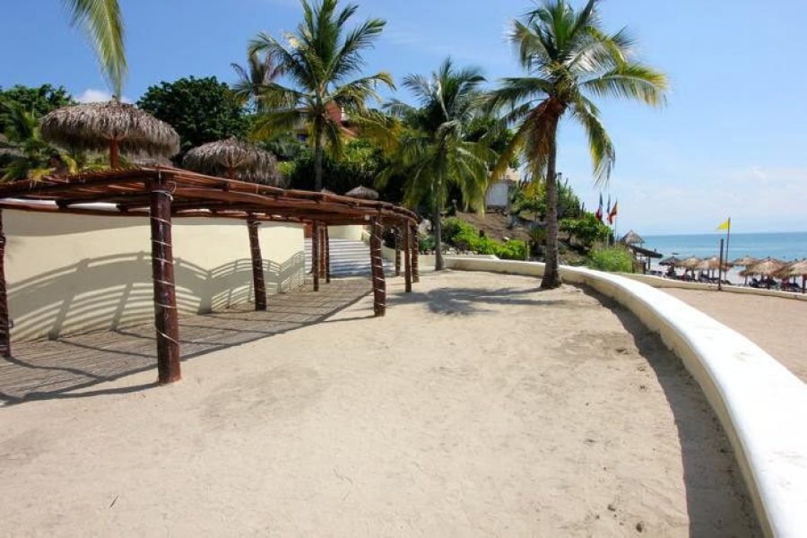 WEBIMG145262_BeachFront_140117150639-qc1n3ezo1bm1bhnht2xxg9y47qejoaht7e5dzijxww