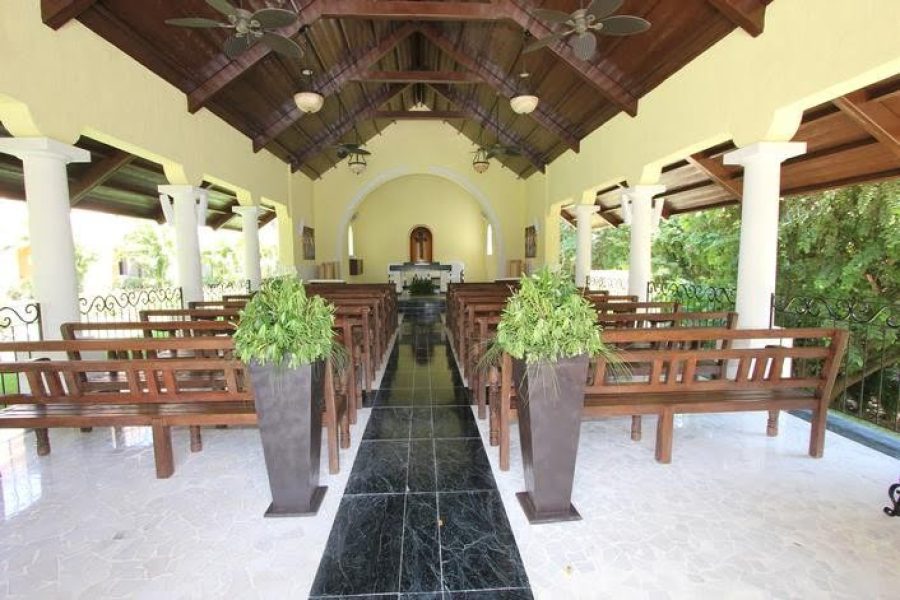 WEBIMG145267_ChurchCeremony_140117151226-qc1n33plrb6lg63vmy2emcsl33y53x915ubk870nzk