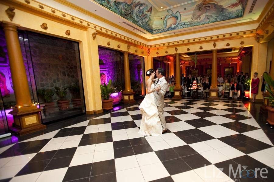 Zephyr-Palace-bride-and-groom-qbmyaxfeey3flf7oiyduckfrx8tv9lygxiy00e56y8