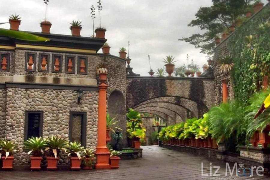 Zephyr-Palace-exterior-building-qbmybsg2oh9w8jymhtsj4ulziykzbmdm1sh0uiv78w