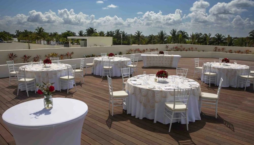Sunset Terrace-Ceremony 100 • Cocktail hour 100 • Reception 100