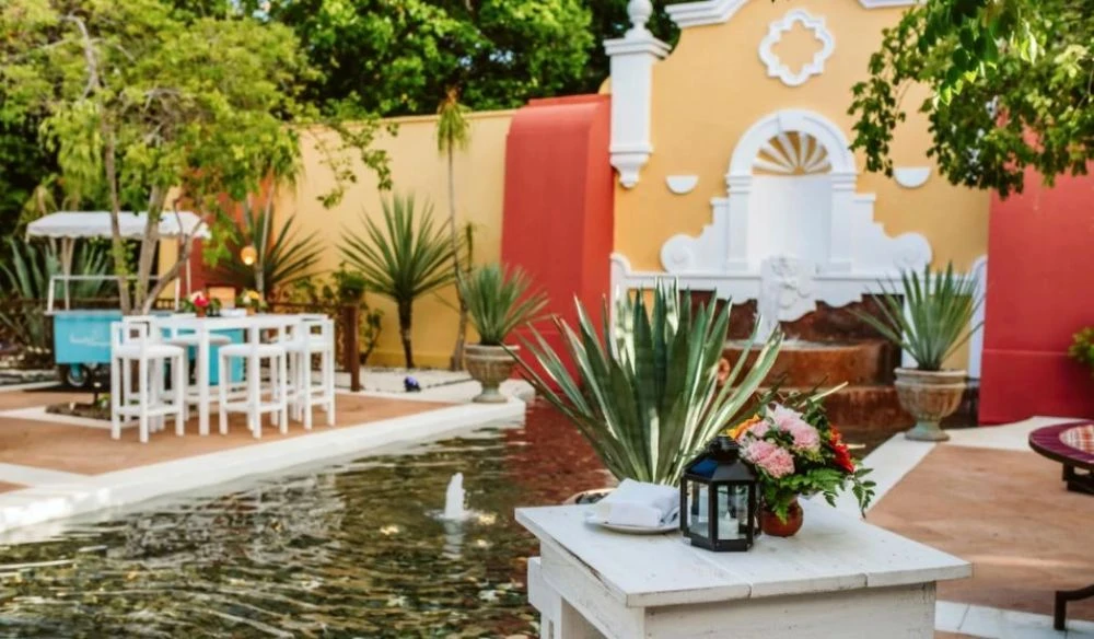 La Hacienda Terrace