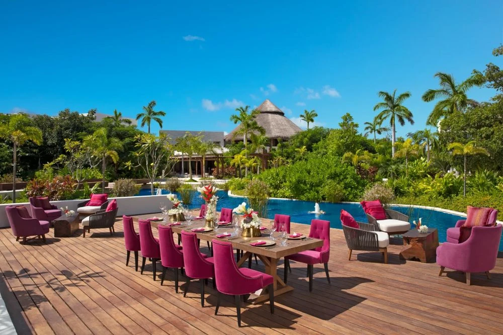 Coco Café Deck