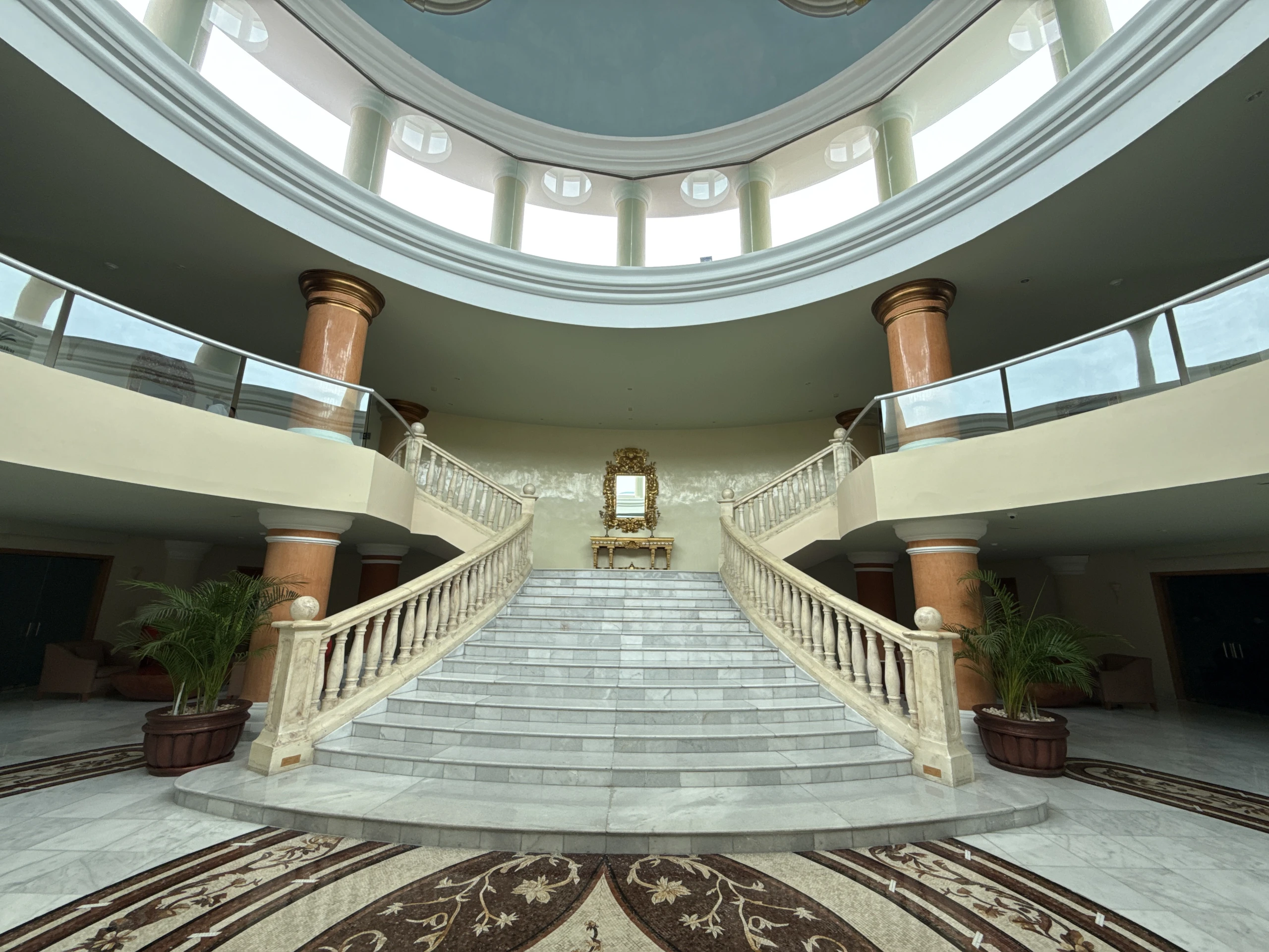 Gallery Photo 1