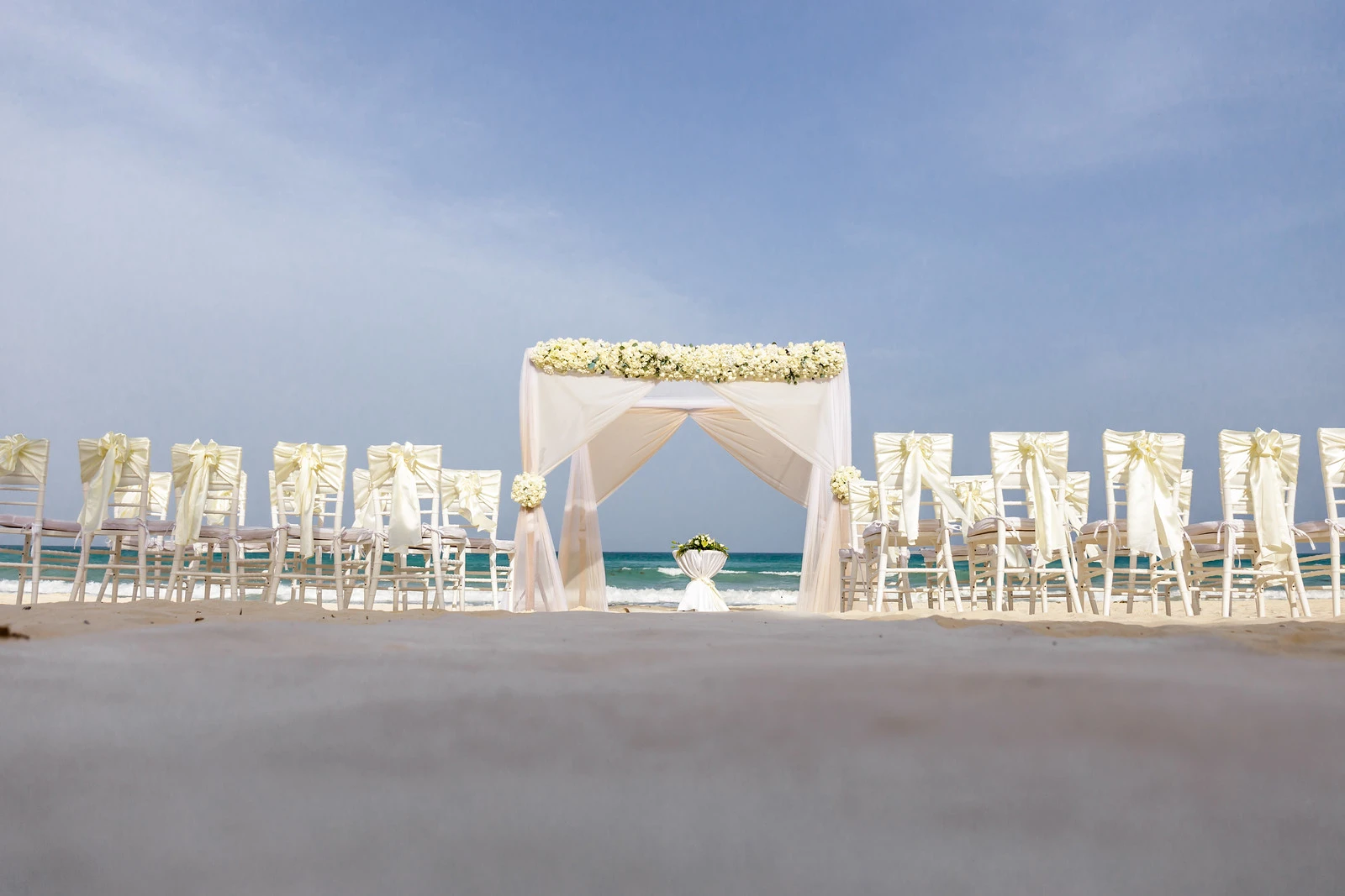 BEACH CEREMONY