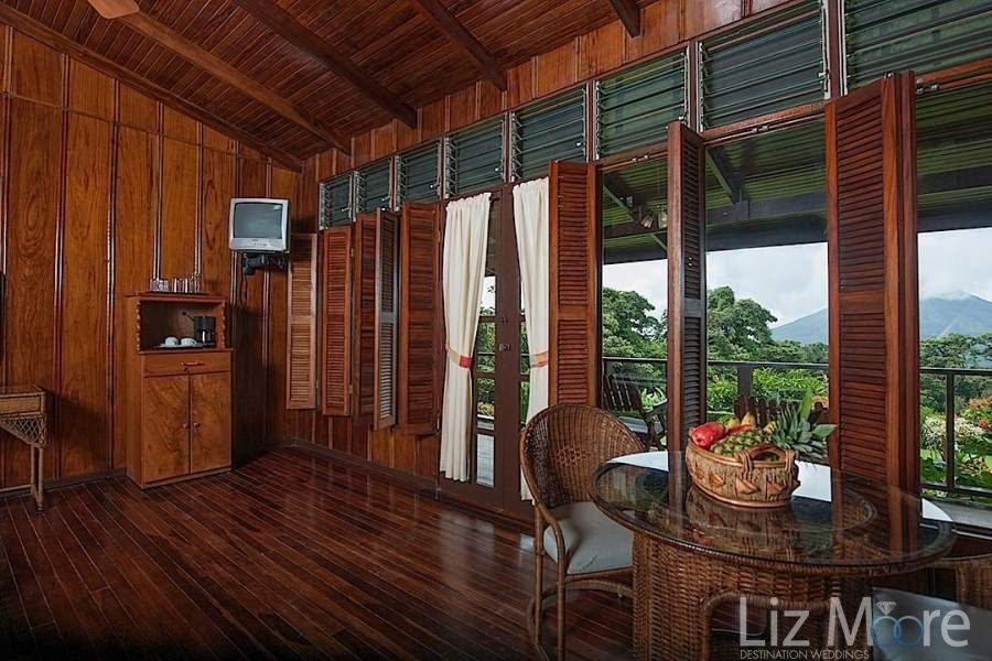 Arenal-Lodge-Room.jpg